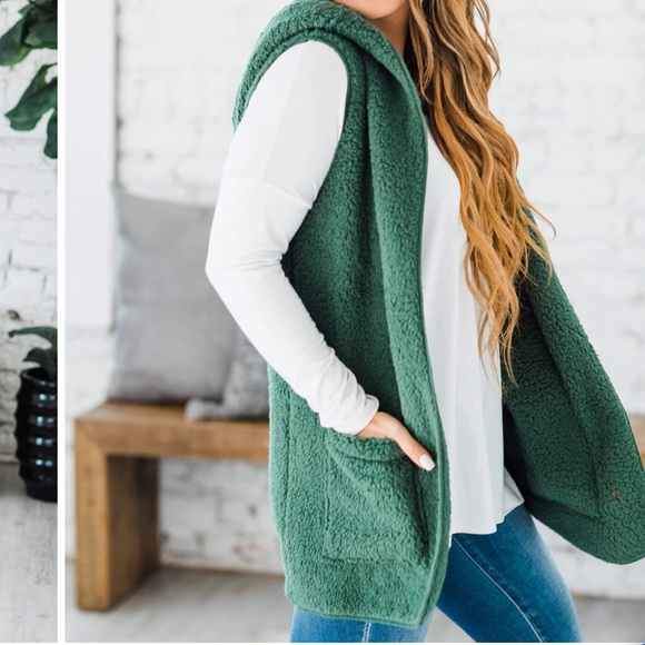 LAST 1️⃣! Soft Sherpa Hood Pocket Faux Fur Vest - Picture 3 of 6